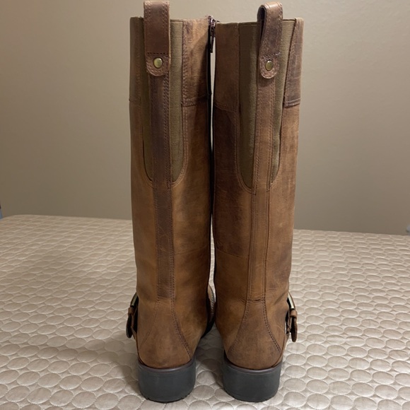 🌱 Clarks Leather Buckle Knee Boots - Picture 4 of 11